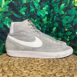 Nike blazer grey white